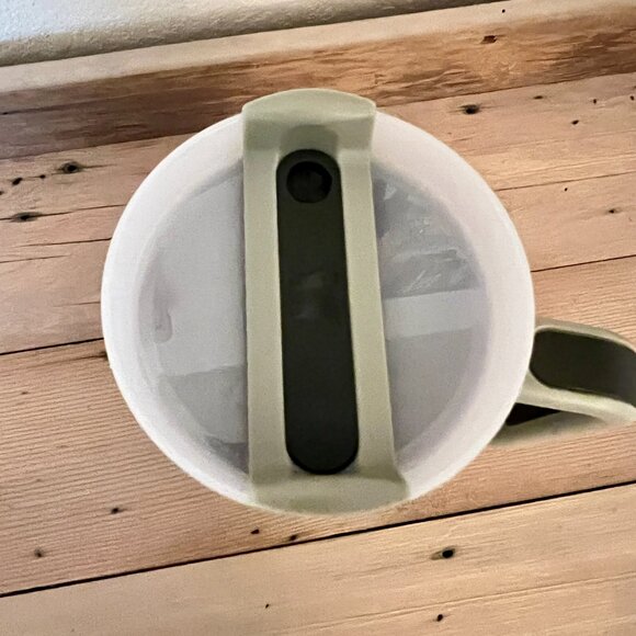 Stanley Tumbler 40oz in Soft Matte Green Bay Leaf - Picture 4 of 5